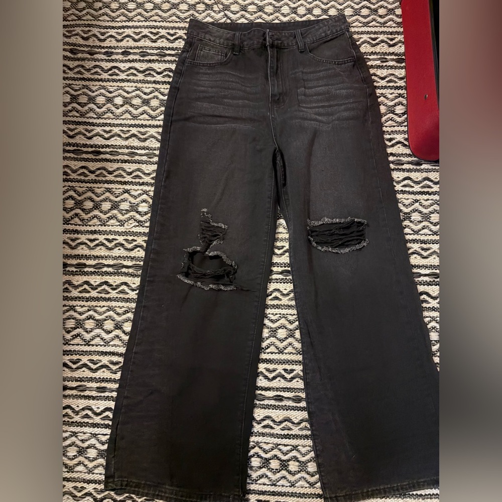 Women’s Ripped Jeans